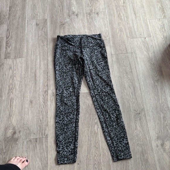 Nike Pants - Nike Dri-FIT Leopard Print‎ Running Leggings Grey Black Small 839967-010